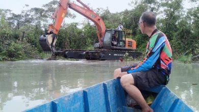Photo of Muhammad Samsun Pantau Normalisasi Sungai Pondok Gong di Samboja