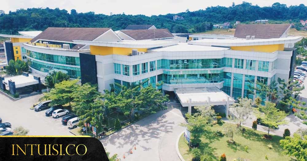 Mengejar Predikat Paripurna, Survei Akreditasi RSUD AM Parikesit ...