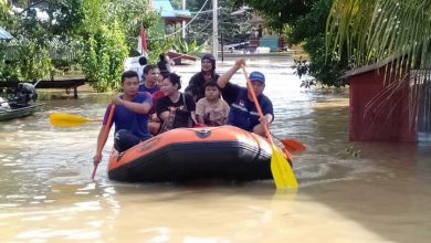 Photo of Hujan Lebat Kantor Desa Kecamatan Long Apari Tergenang Air