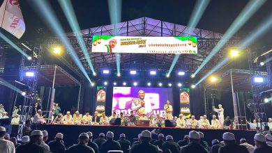 Photo of Ribuan Warga Hadiri Kukar Bersholawat Jilid III di Tenggarong